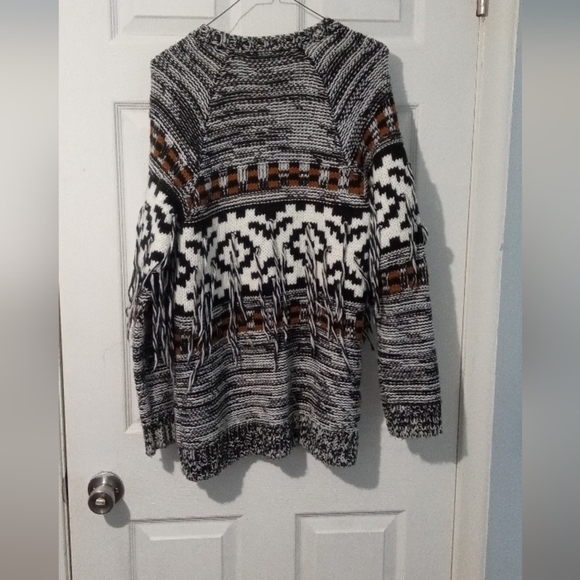 Volcom Black and White Patterned Cardigan - Picture 3 of 3